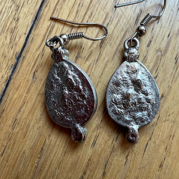 Drop earrings rust stone. 1” - Picture 2 of 2